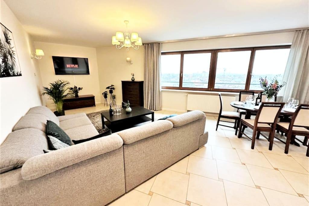 Exclusive Penthouse Near Citycenter 120M2 +Netflix Cracovia Exterior foto