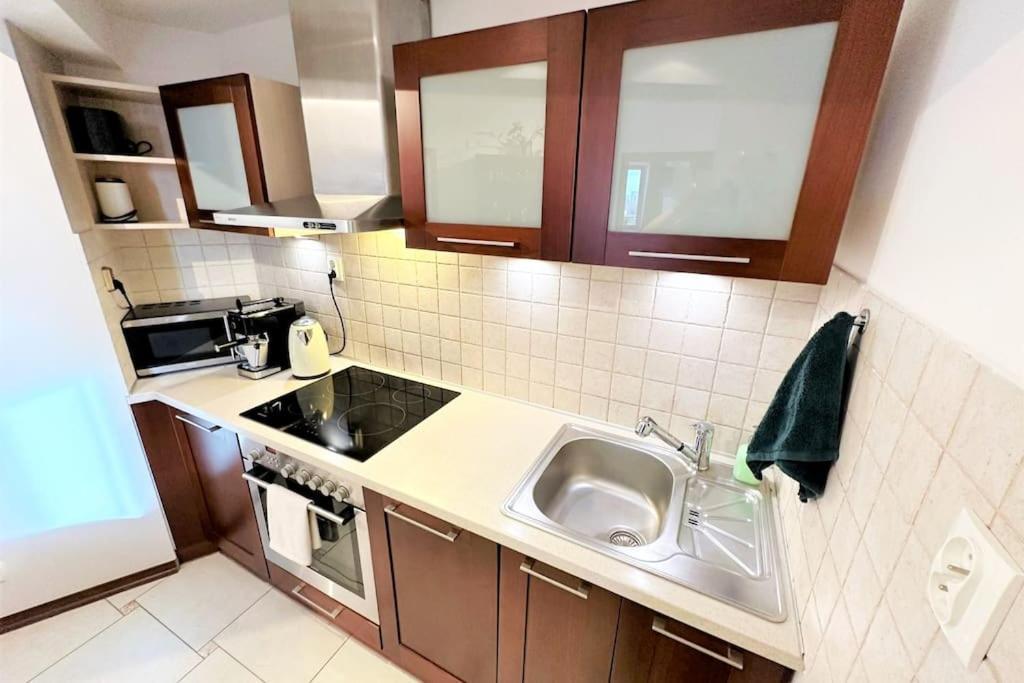 Exclusive Penthouse Near Citycenter 120M2 +Netflix Cracovia Exterior foto