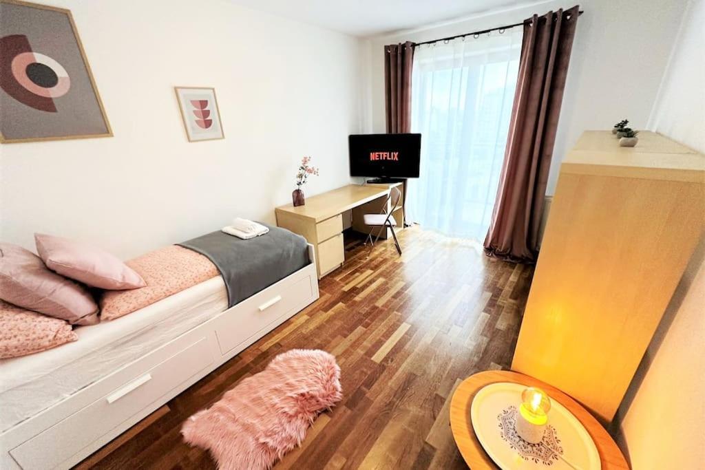 Exclusive Penthouse Near Citycenter 120M2 +Netflix Cracovia Exterior foto