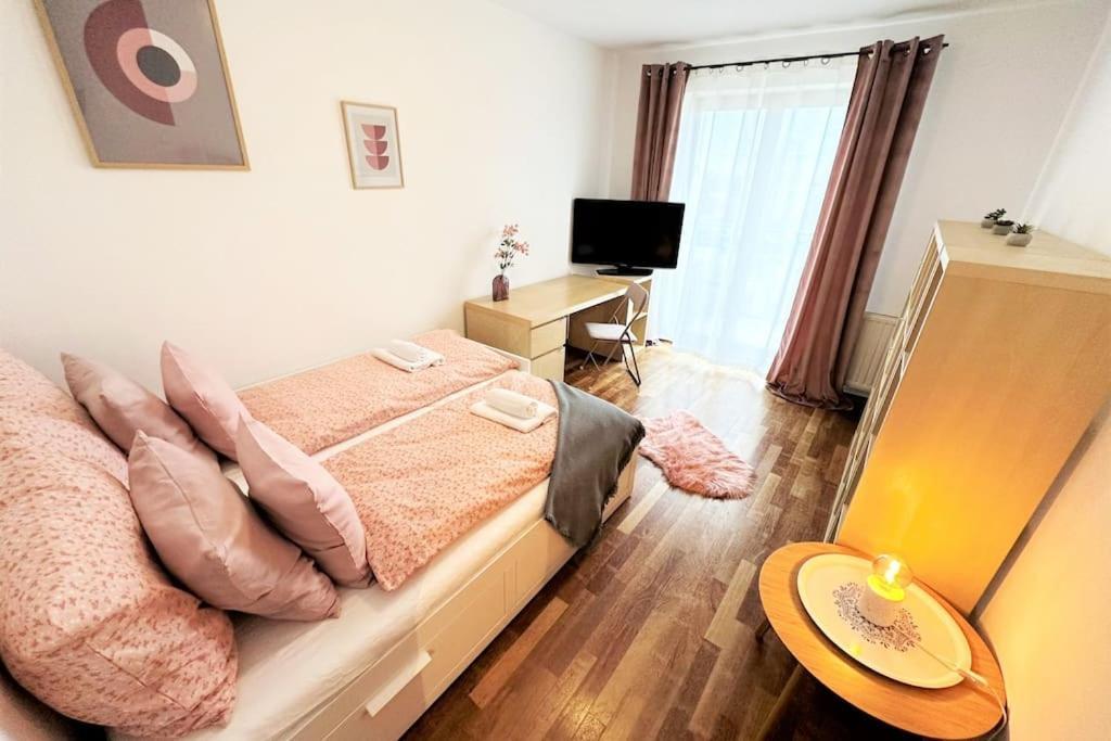 Exclusive Penthouse Near Citycenter 120M2 +Netflix Cracovia Exterior foto