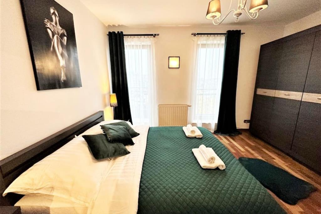 Exclusive Penthouse Near Citycenter 120M2 +Netflix Cracovia Exterior foto